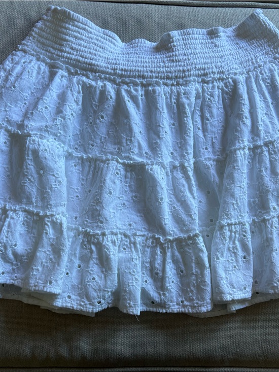 American Eagle Outfitters Dresses & Skirts - American Eagle Outfitters White Eyelet Smocked Bandeau Top
